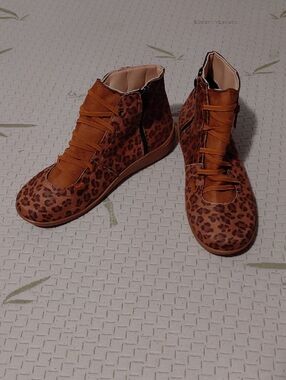 SHEIN Leopard Print Ankle Booties - Brown